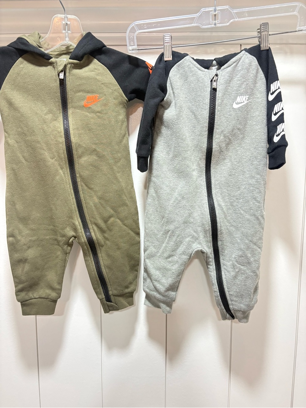 Nike Romper 9M Babys Futura Long Sleeve Coverall Grey Black Green Lot Of 2